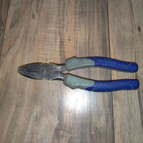 Kobalt Lineman's Electrician Combination Pliers Flat Nose Chrome Nickel - Picture 7 of 7